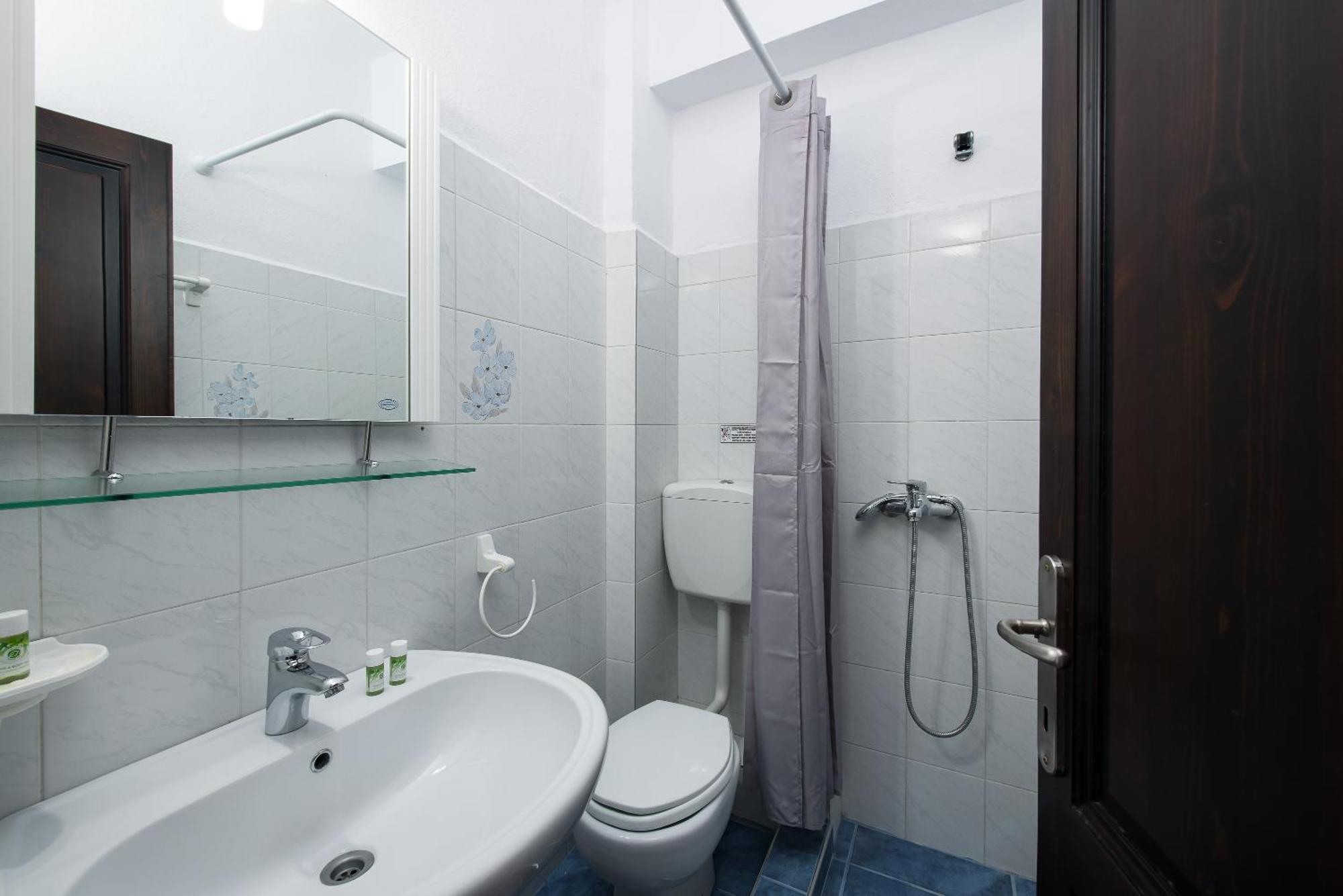 לימנריה Kentrikon Rooms מראה חיצוני תמונה